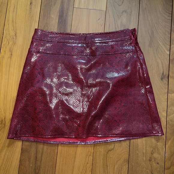 Zara High-Rise Mini Skirt - Picture 2 of 4